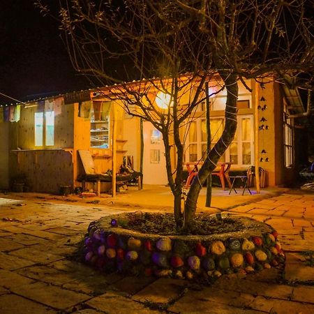 Himtrek Riverside Camps & Hostel Manali 외부 사진