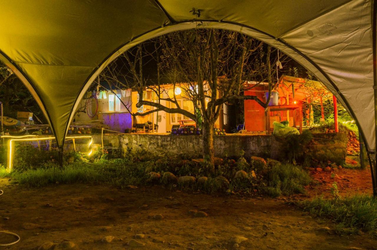 Himtrek Riverside Camps & Hostel Manali 외부 사진