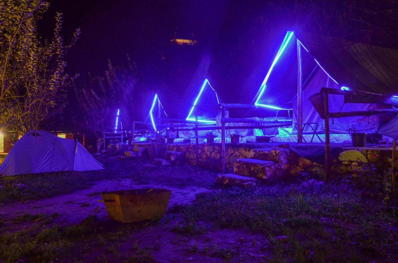 Himtrek Riverside Camps & Hostel Manali 외부 사진